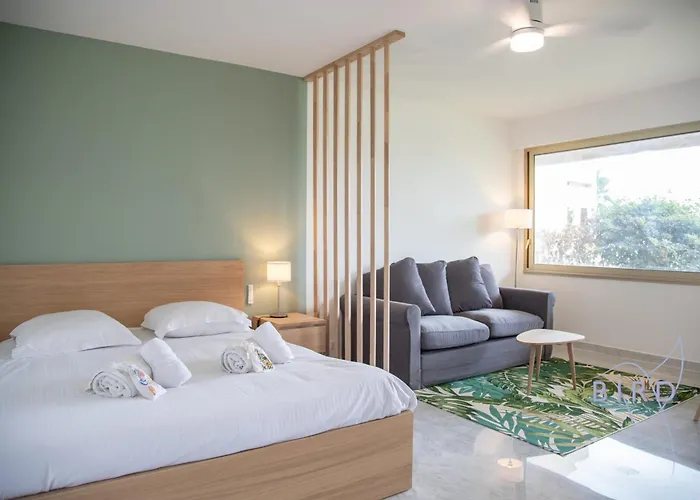 Flat With Hot Pool 公寓 胡安莱潘