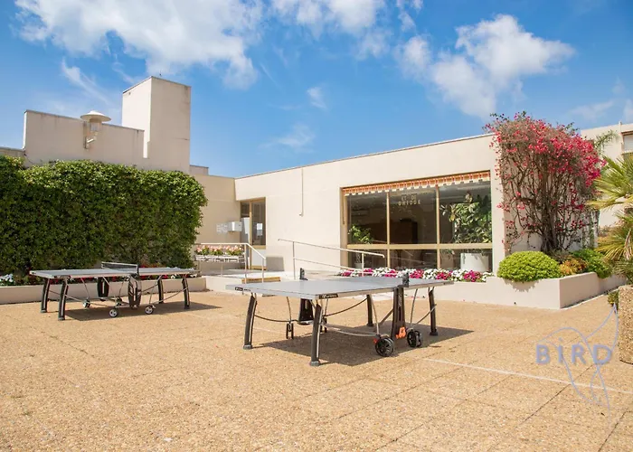 Flat With Hot Pool * 胡安莱潘