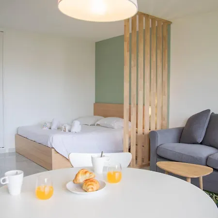 Flat With Hot Pool Apartamento