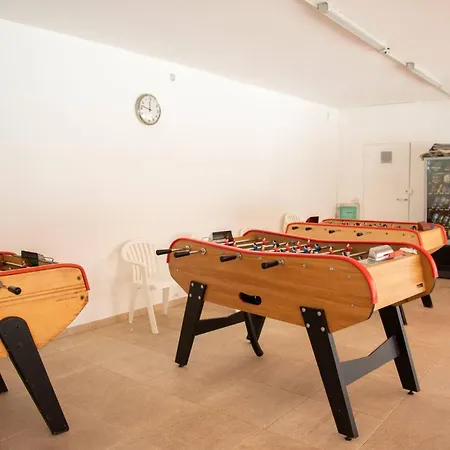 Flat With Hot Pool Apartment *